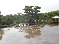 「クラブハウス前の写真２」