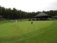 「練習グリーンの写真」