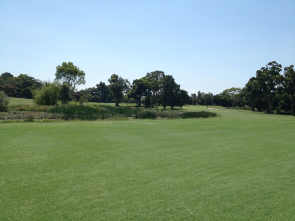 ゴルフ場写真４