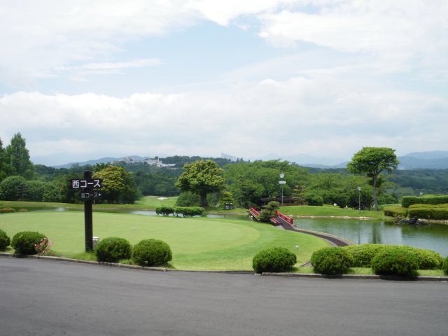 レイクウッドＧＣ（西）｜ゴルフ場写真１