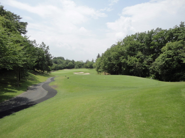 石坂ゴルフ倶楽部