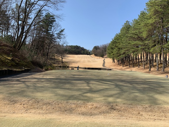 青梅ゴルフ倶楽部