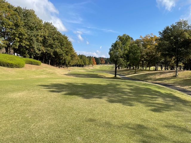 鳩山カントリークラブ