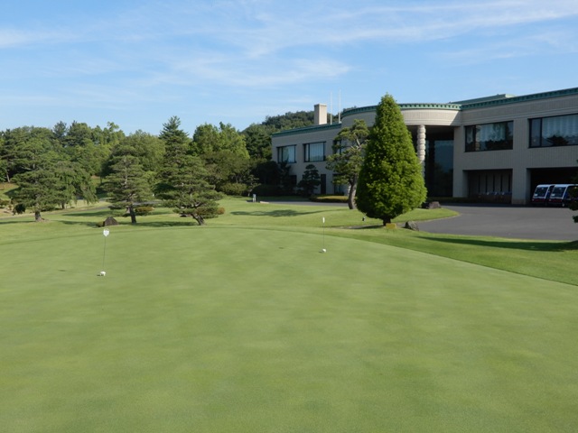 石坂ゴルフ倶楽部